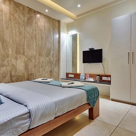 Hotel Swamini Kolhapur Extérieur photo