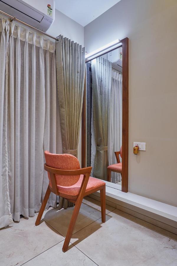 Hotel Swamini Kolhapur Extérieur photo