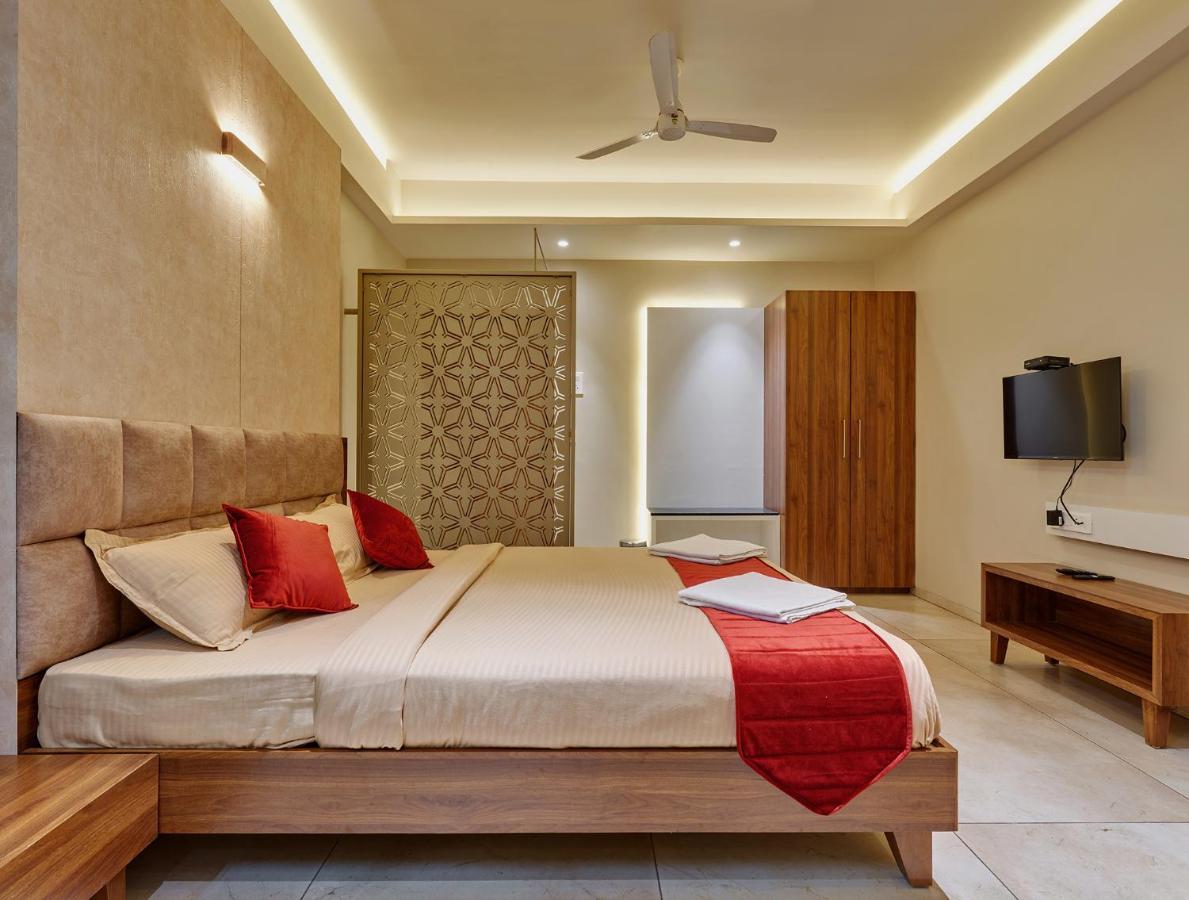 Hotel Swamini Kolhapur Extérieur photo